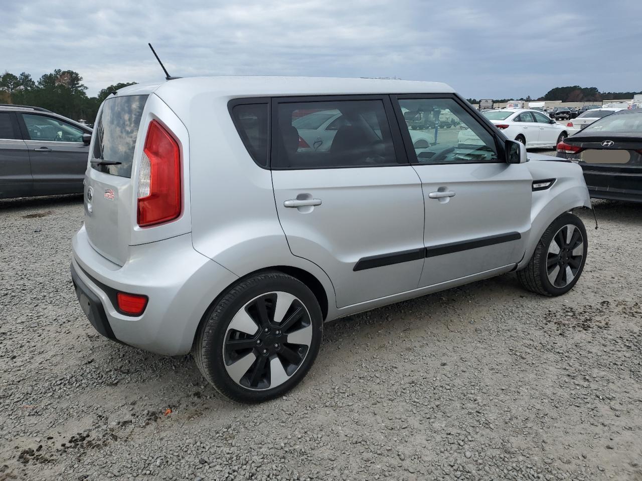 2013 KIA SOUL - Image 3