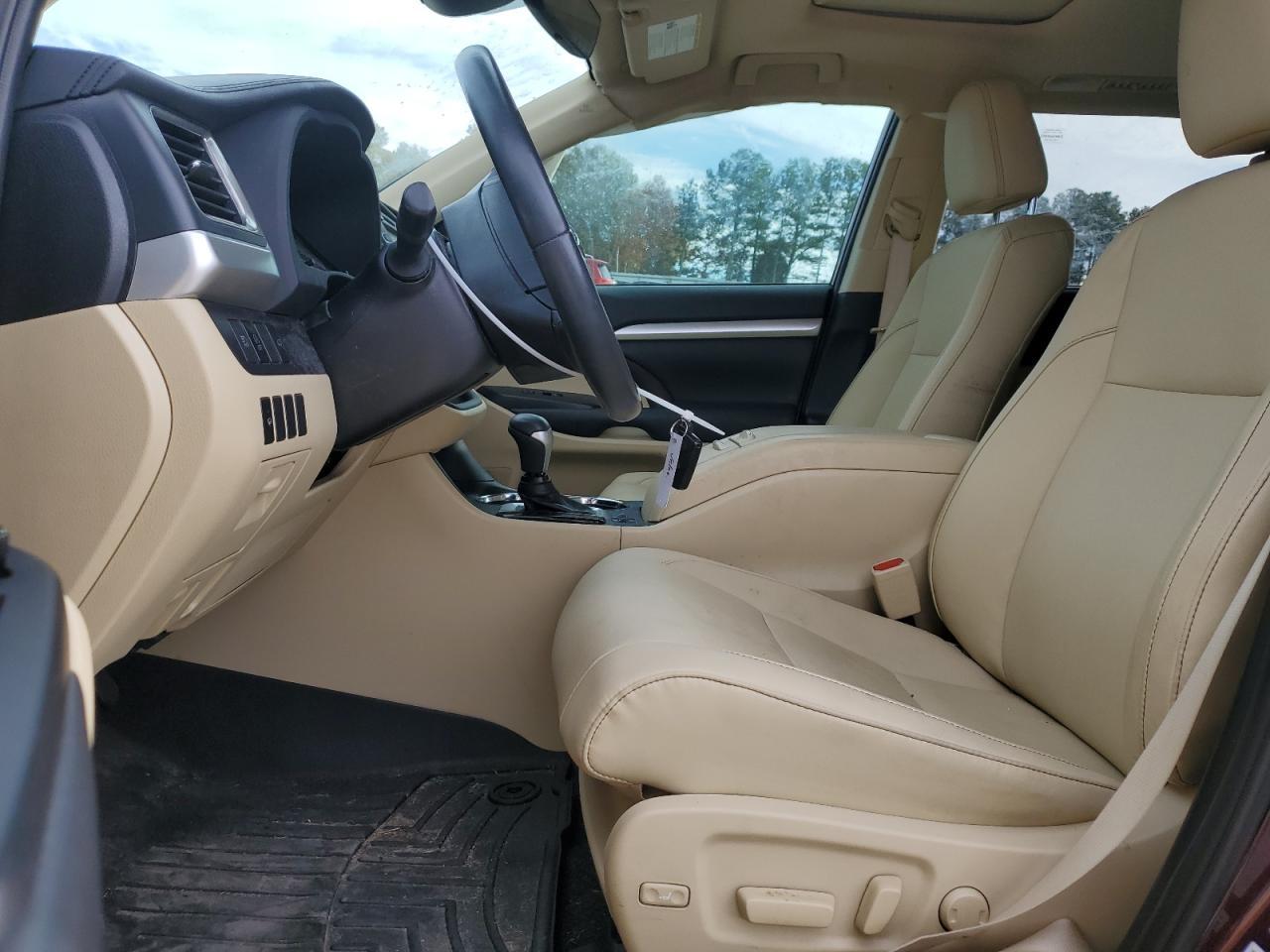 2019 TOYOTA HIGHLANDER - Image 7