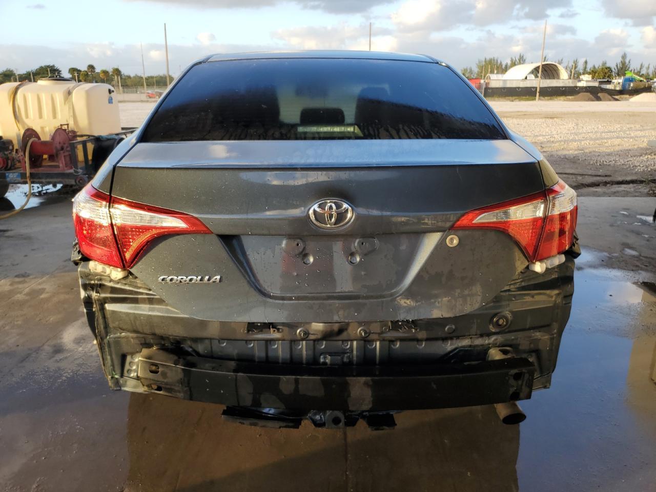 2015 TOYOTA COROLLA L - Фото 6