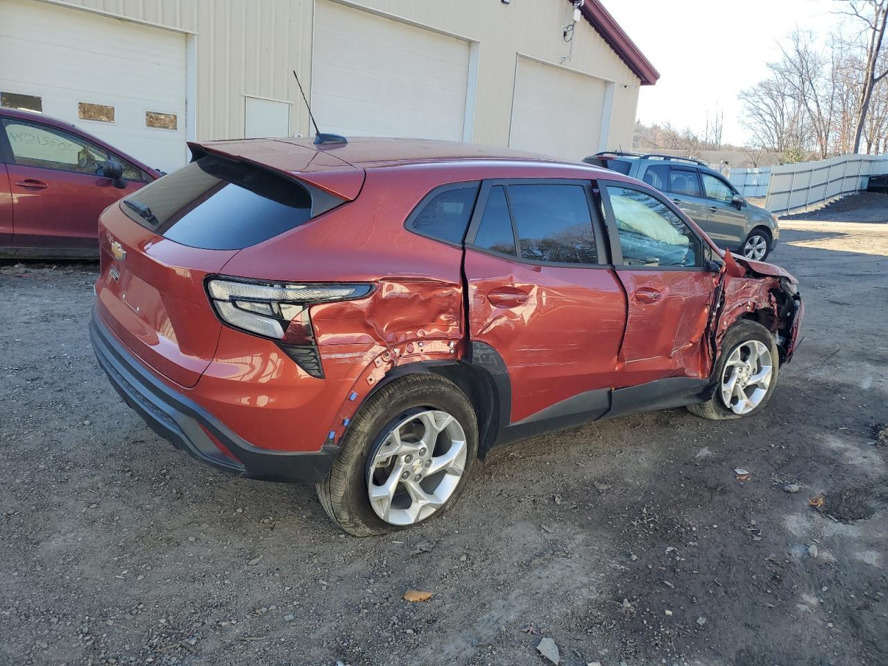 2024 CHEVROLET TRAX LS - Фото 3