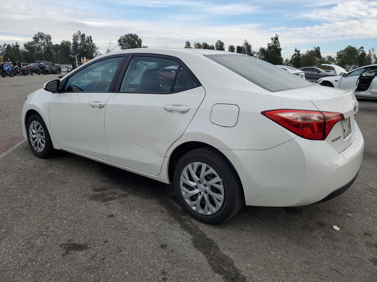 2018 TOYOTA COROLLA L - Image 2