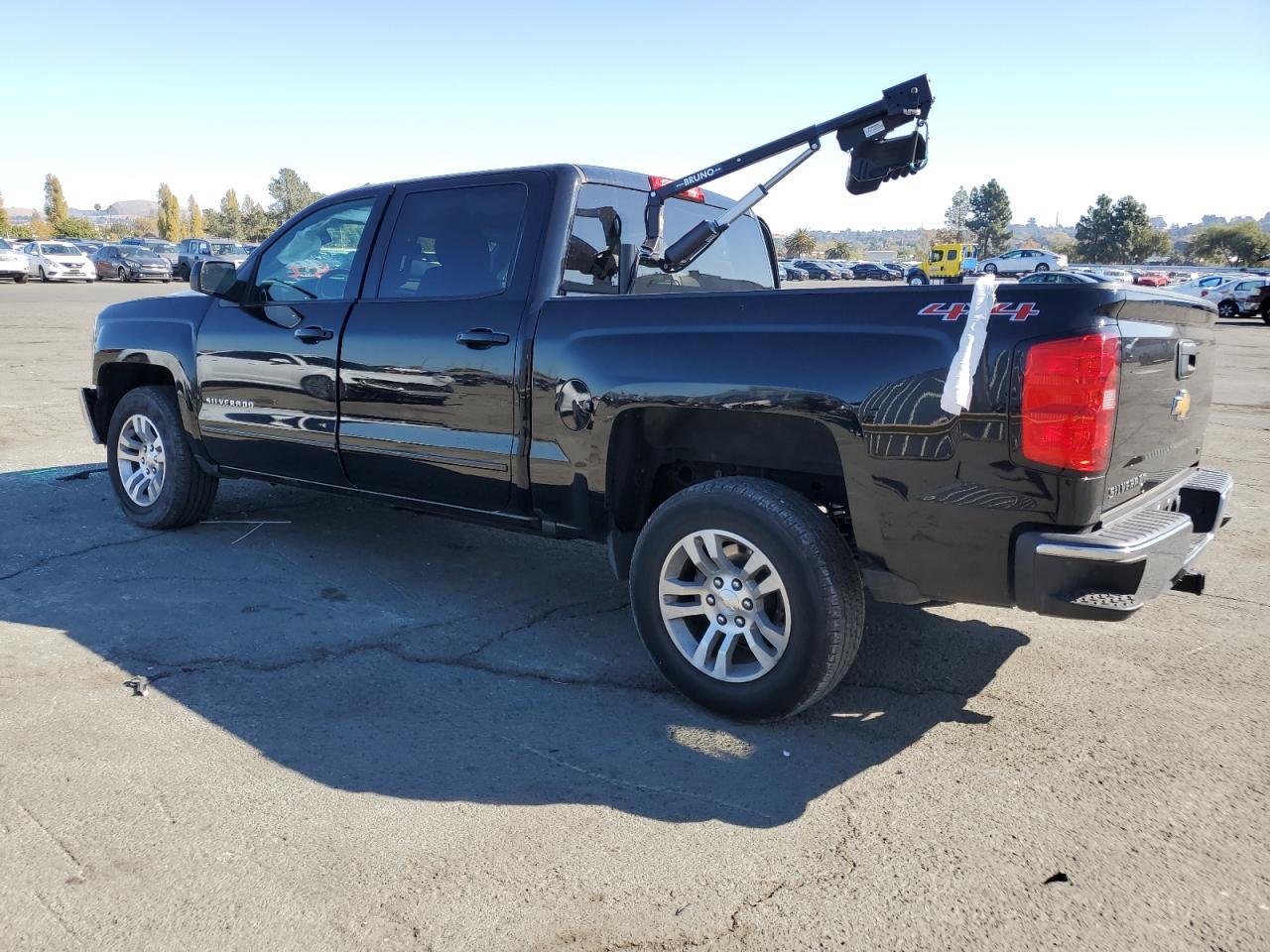 2017 CHEVROLET SILVERADO - Image 2
