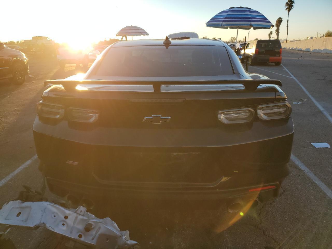 2021 CHEVROLET CAMARO LZ - Image 6