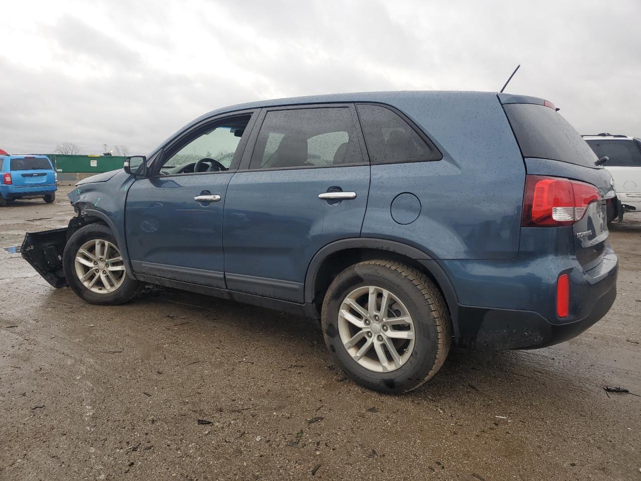 2015 KIA SORENTO LX - Image 2