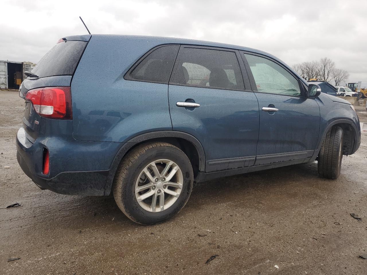 2015 KIA SORENTO LX - Image 3