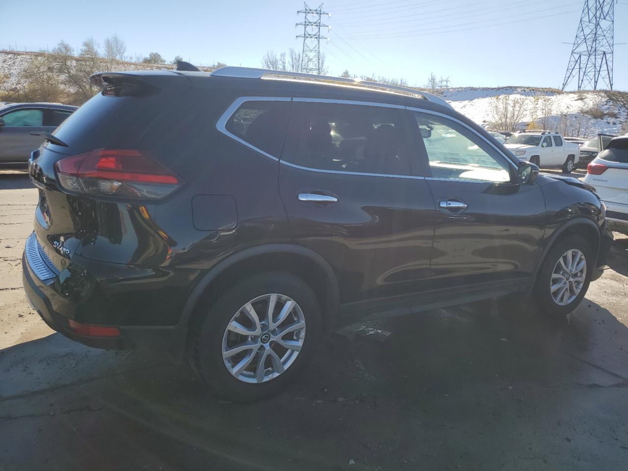 2017 NISSAN ROGUE S - Фото 3