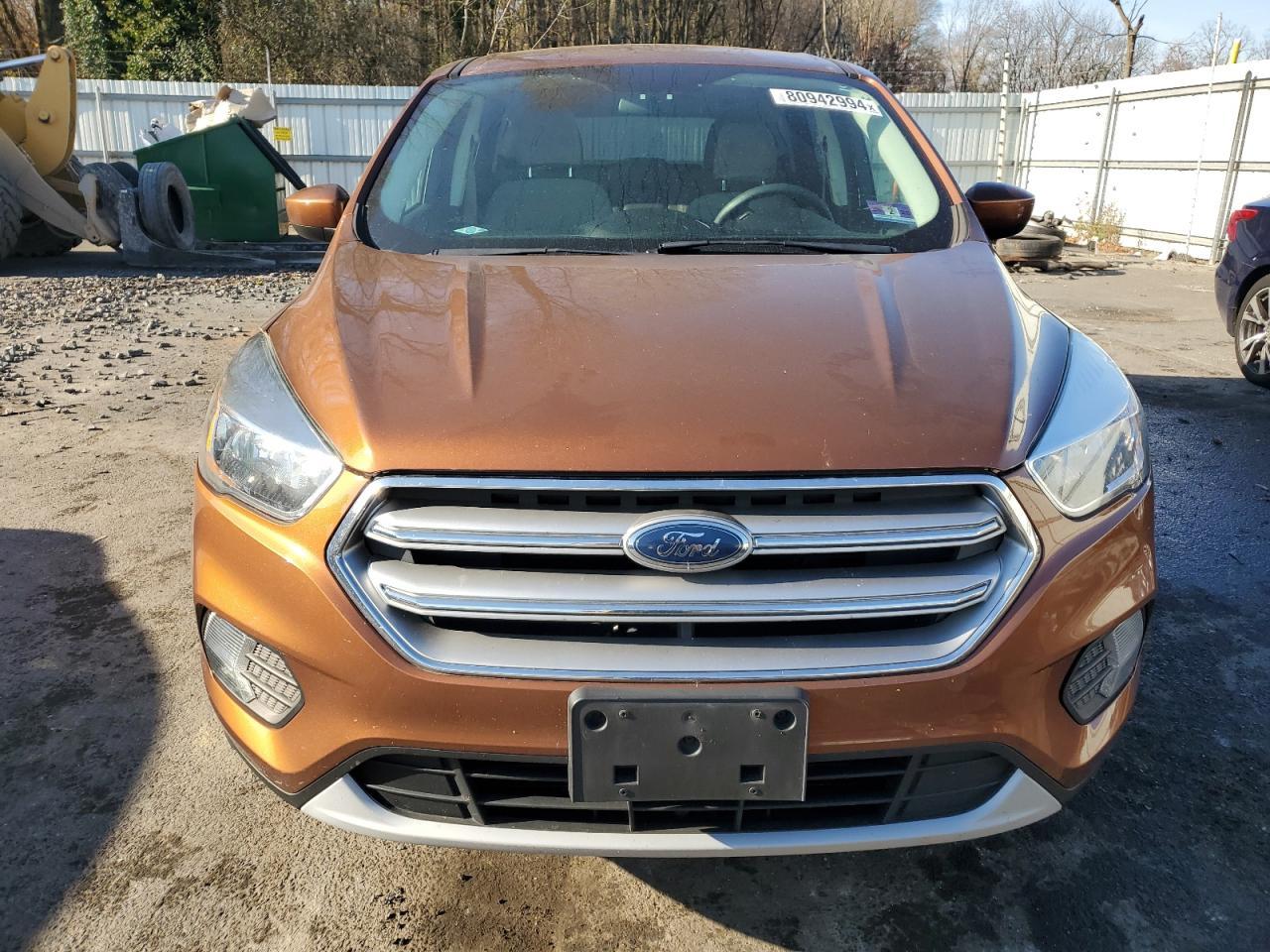 2017 FORD ESCAPE SE - Фото 5