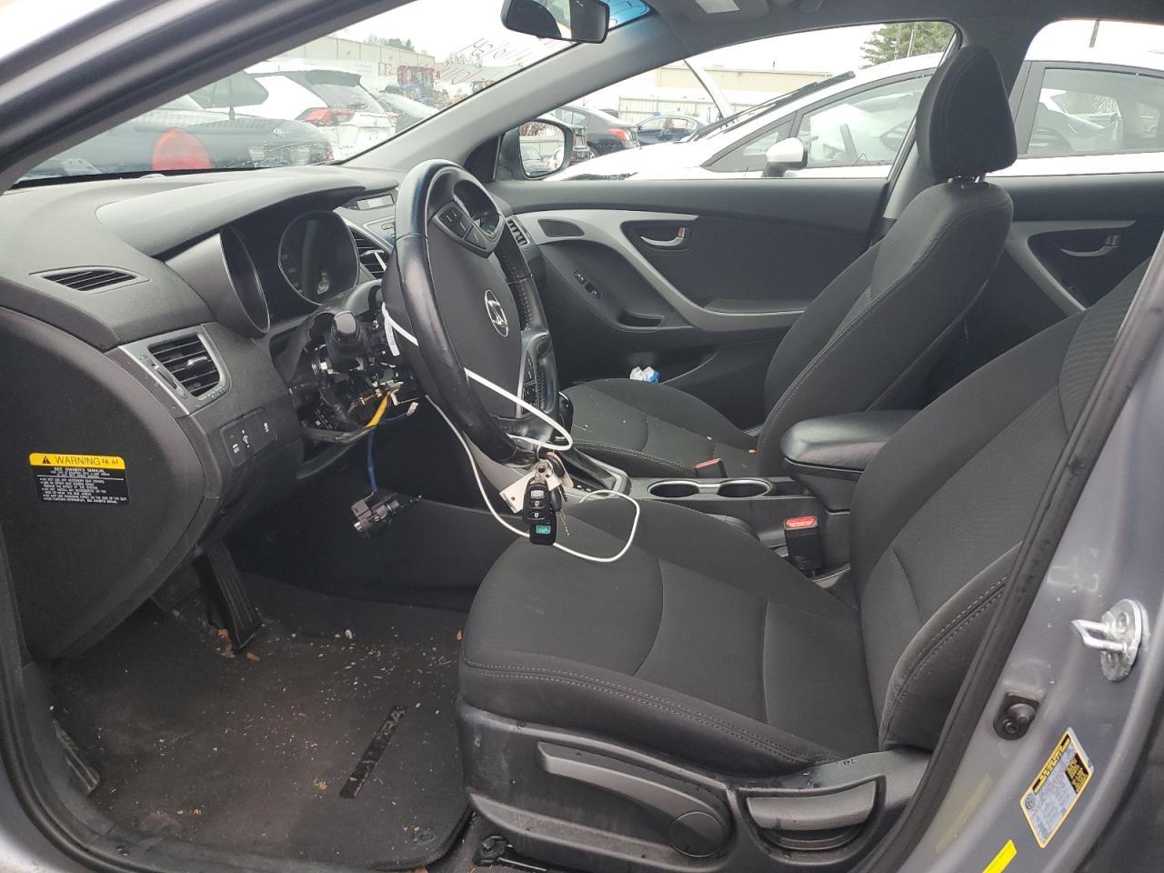 2015 HYUNDAI ELANTRA SE - Image 7