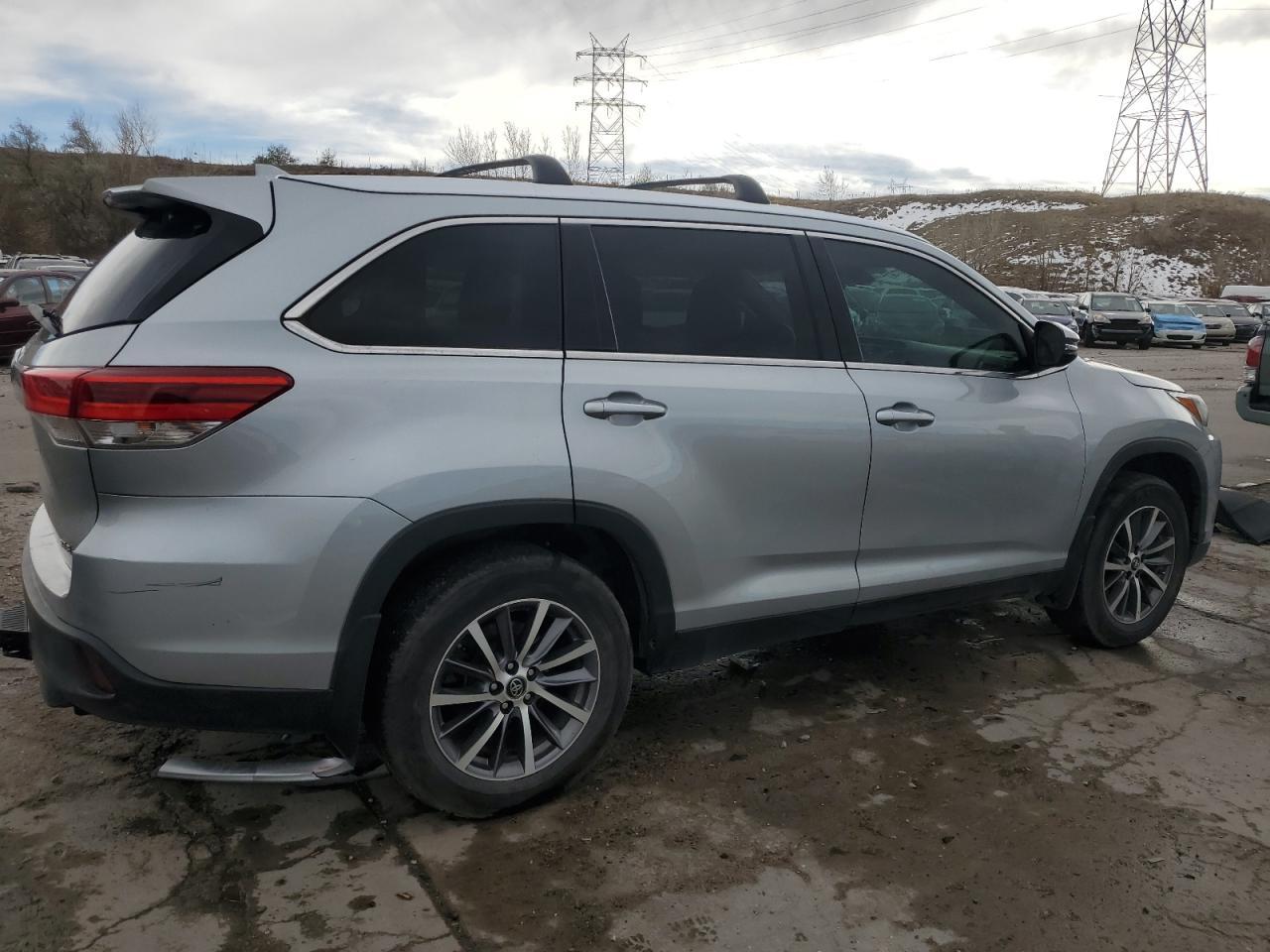2019 TOYOTA HIGHLANDER - Фото 3