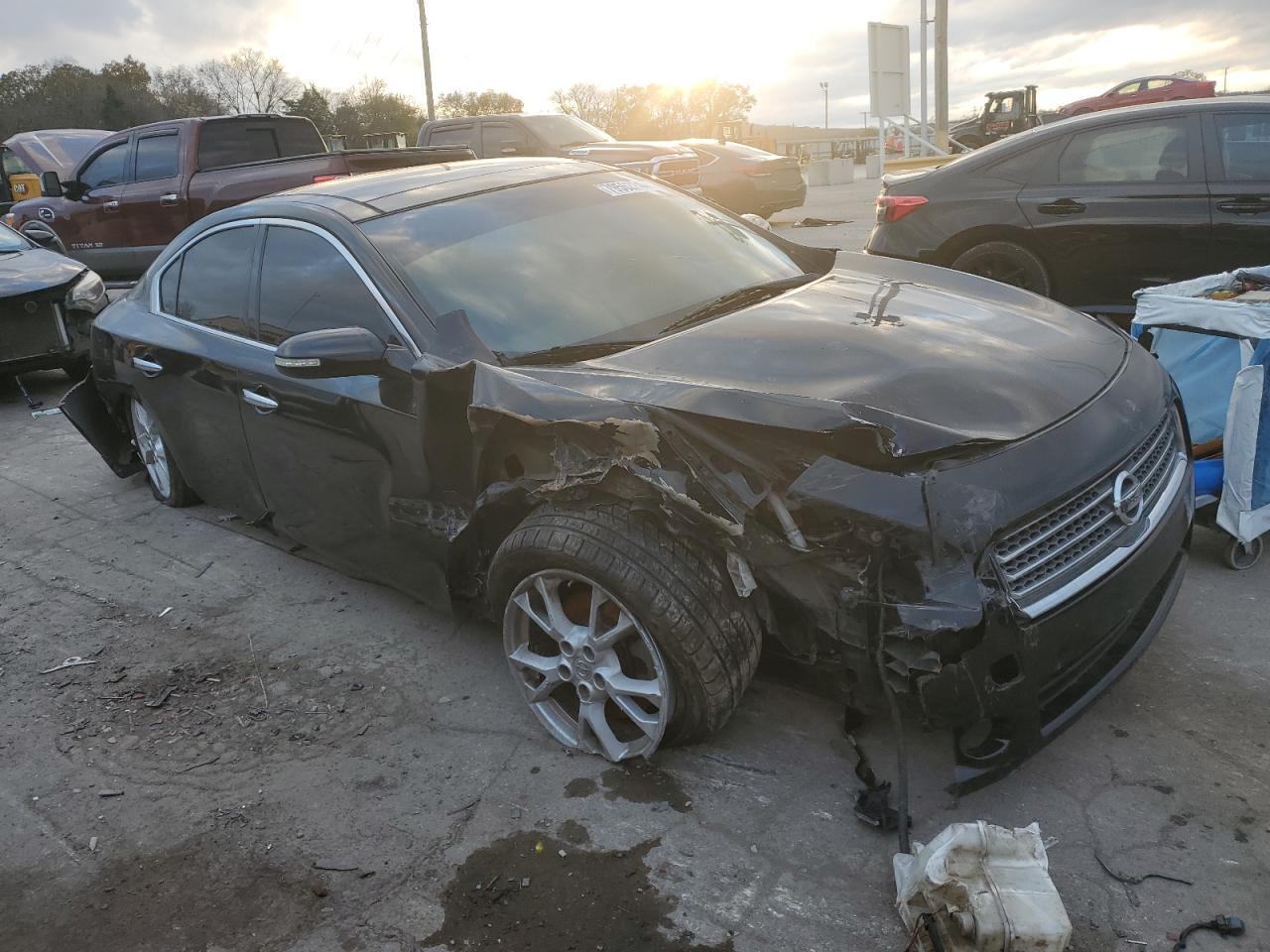 2013 NISSAN MAXIMA S - Фото 4