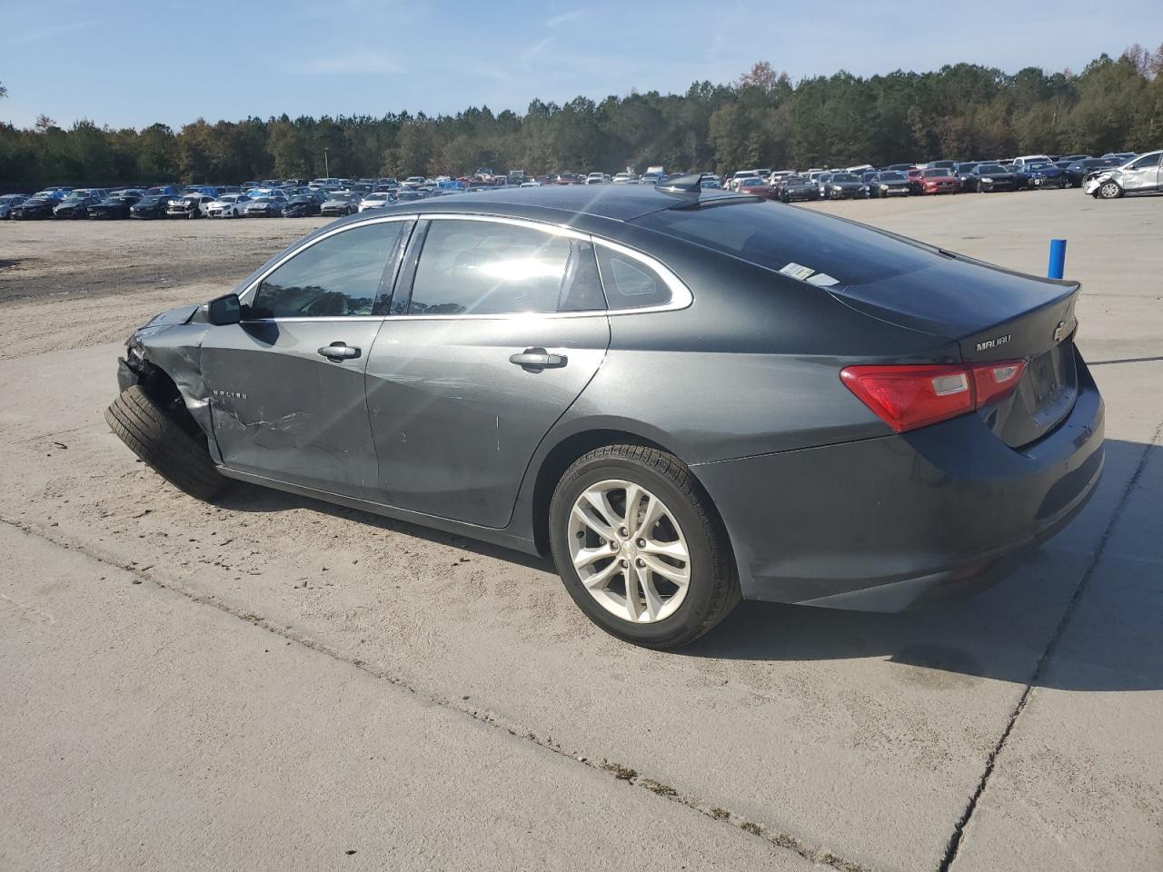 2017 CHEVROLET MALIBU LT - Image 2