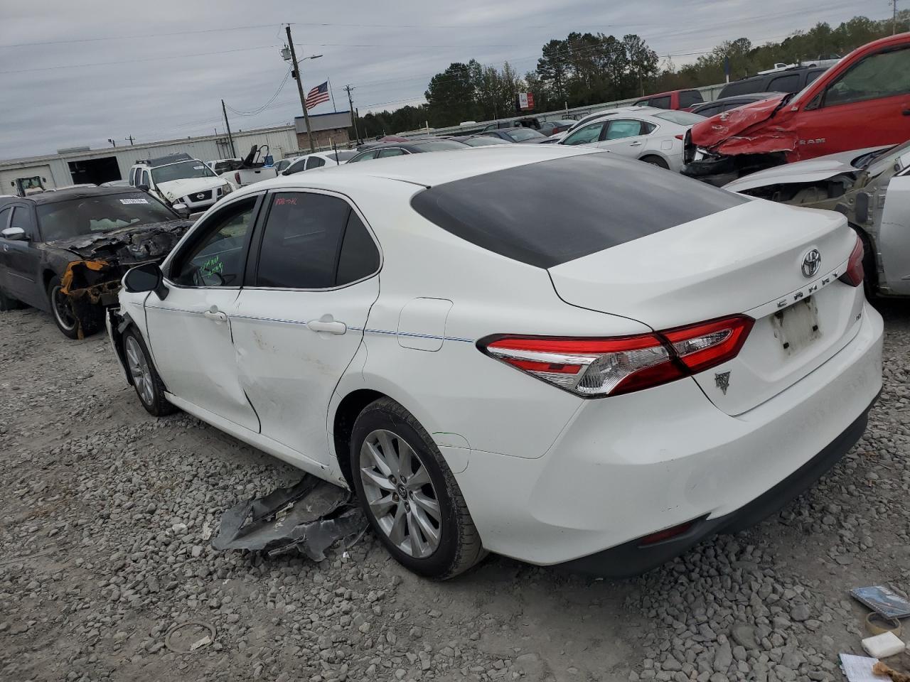 2018 TOYOTA CAMRY L - Фото 2