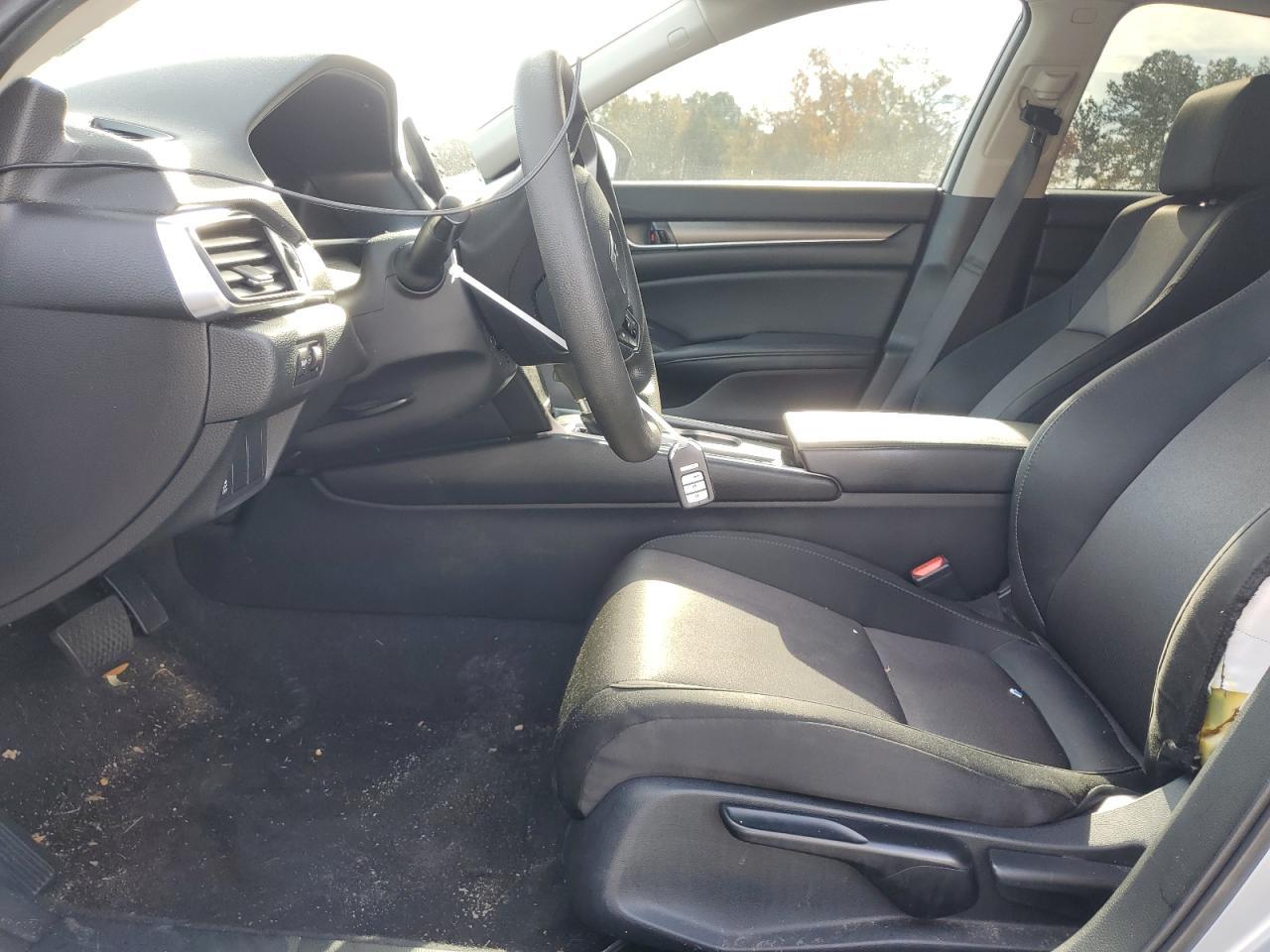 2018 HONDA ACCORD LX - Image 7