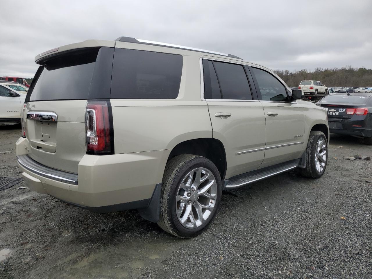 2017 GMC YUKON DENA - Фото 3