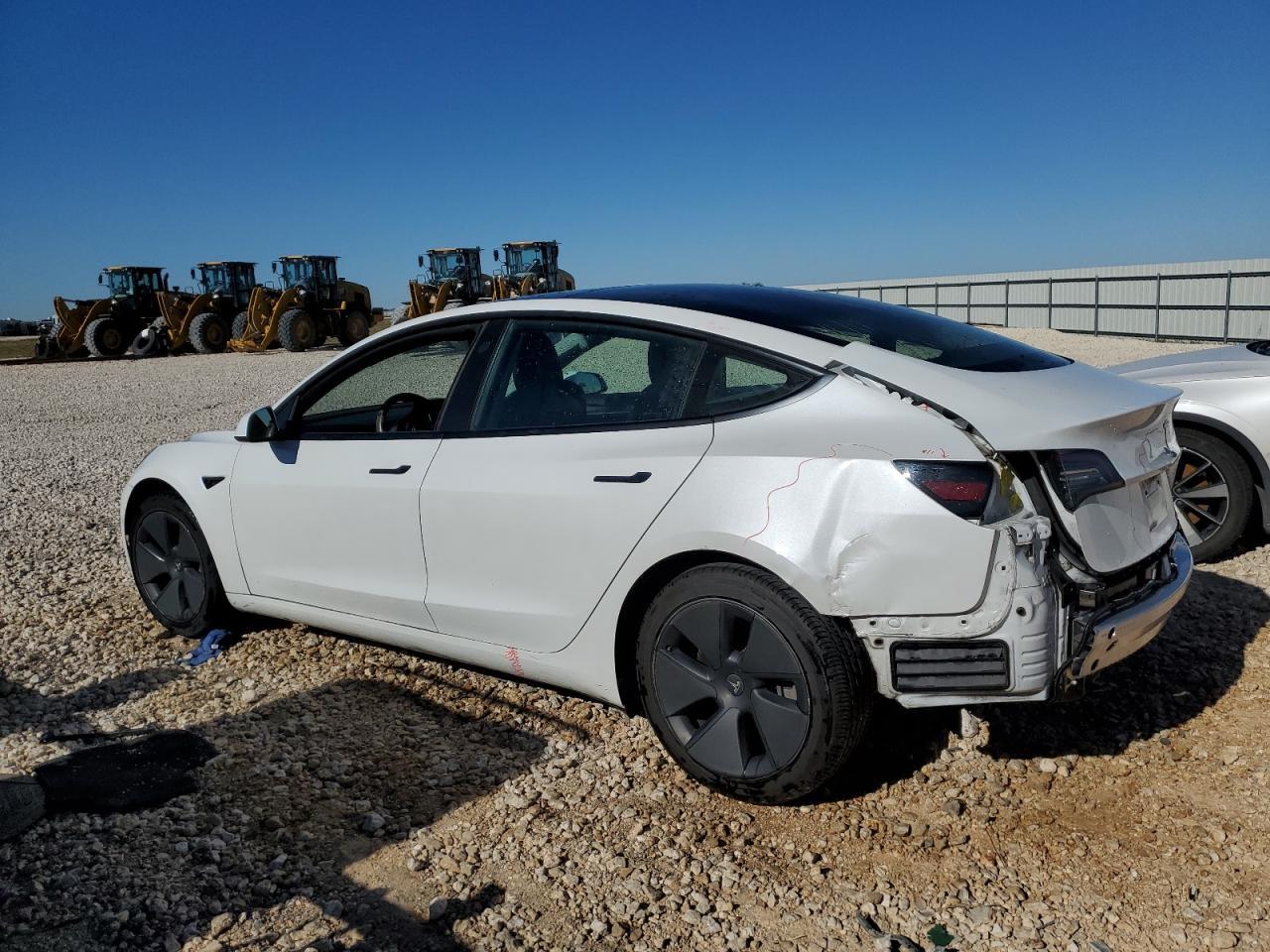 2021 TESLA MODEL 3 - Image 2