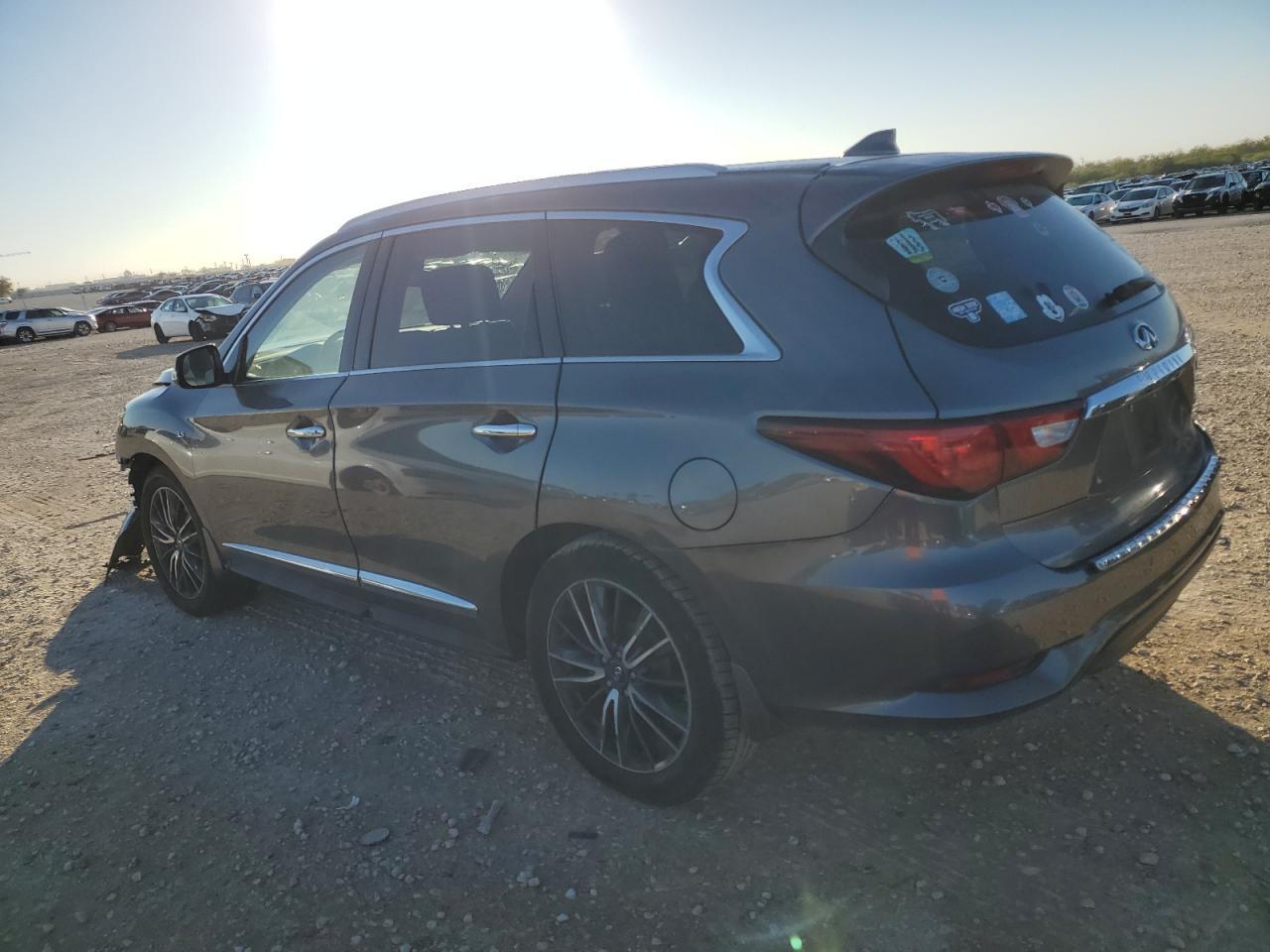2016 INFINITI QX60 - Image 2