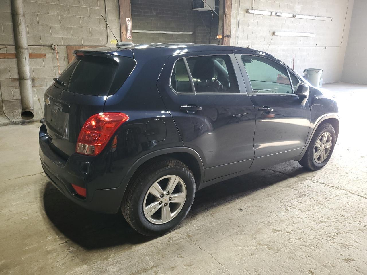 2021 CHEVROLET TRAX LS - Фото 3