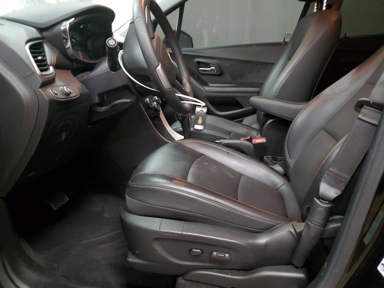 2021 CHEVROLET TRAX 1LT - Image 7