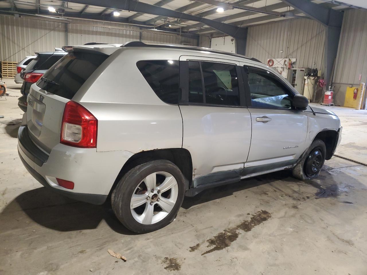 2011 JEEP COMPASS SP - Фото 3