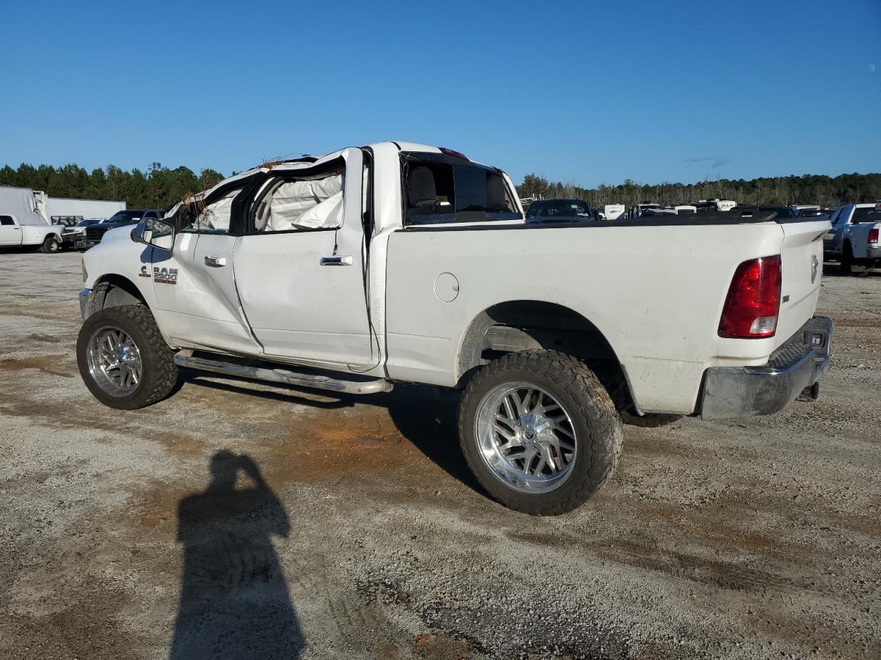 2018 RAM 2500 SLT - Image 2