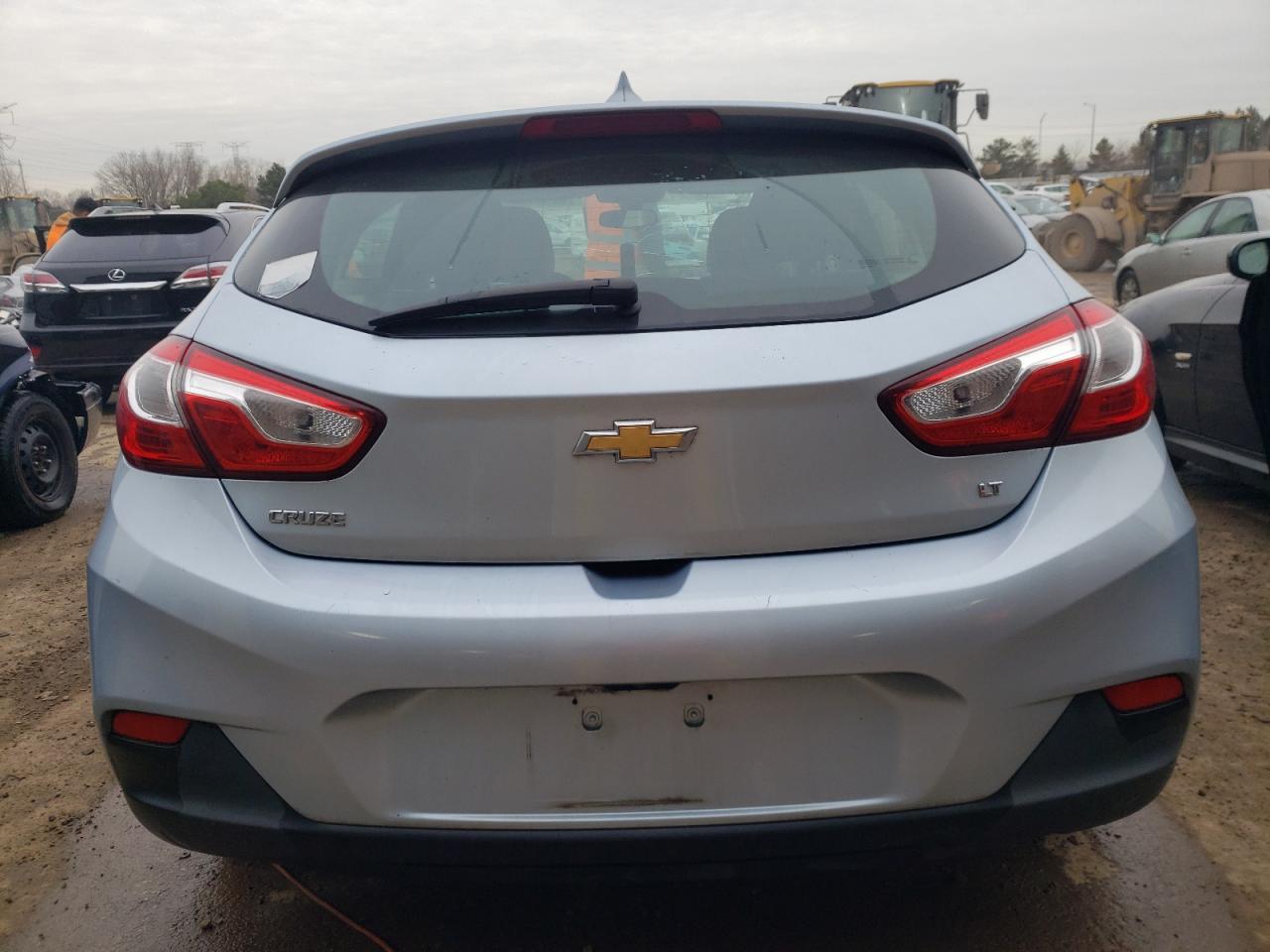 2017 CHEVROLET CRUZE LT - Image 6