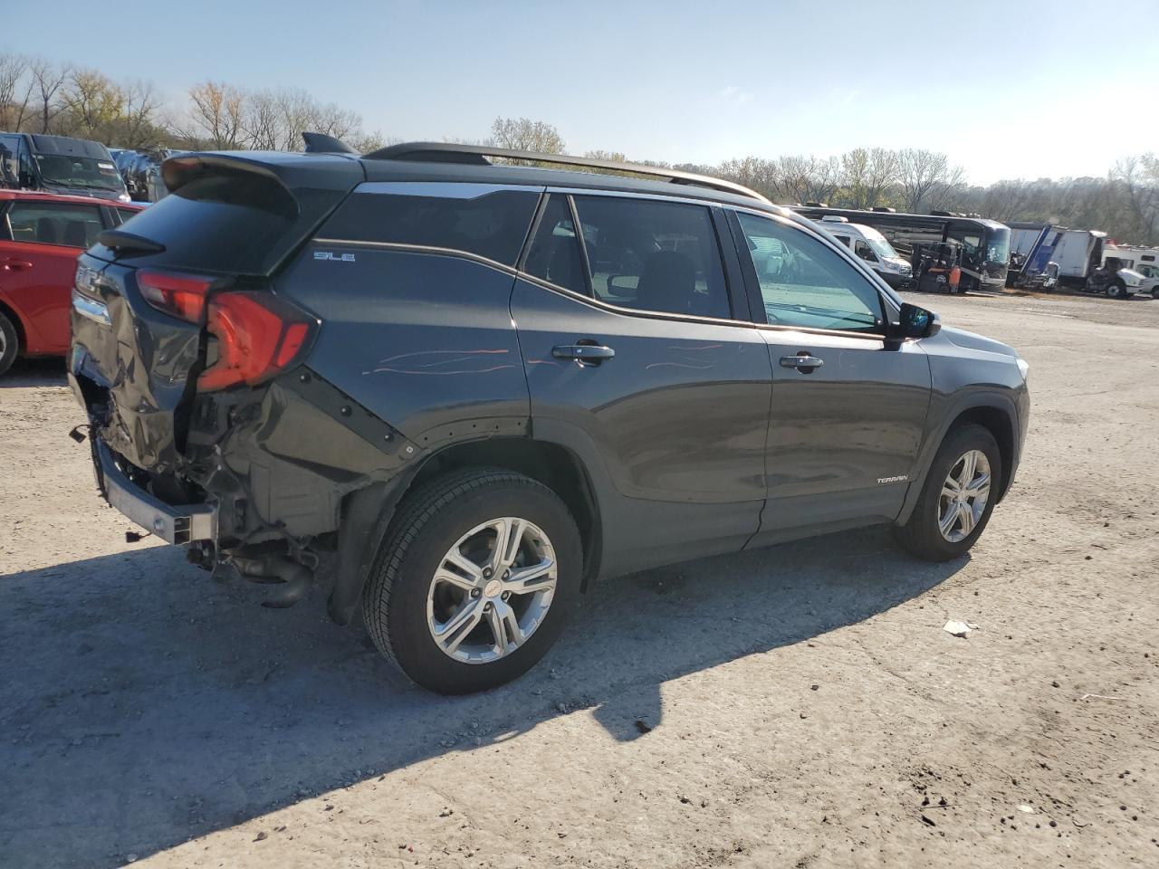 2018 GMC TERRAIN SL - Image 3