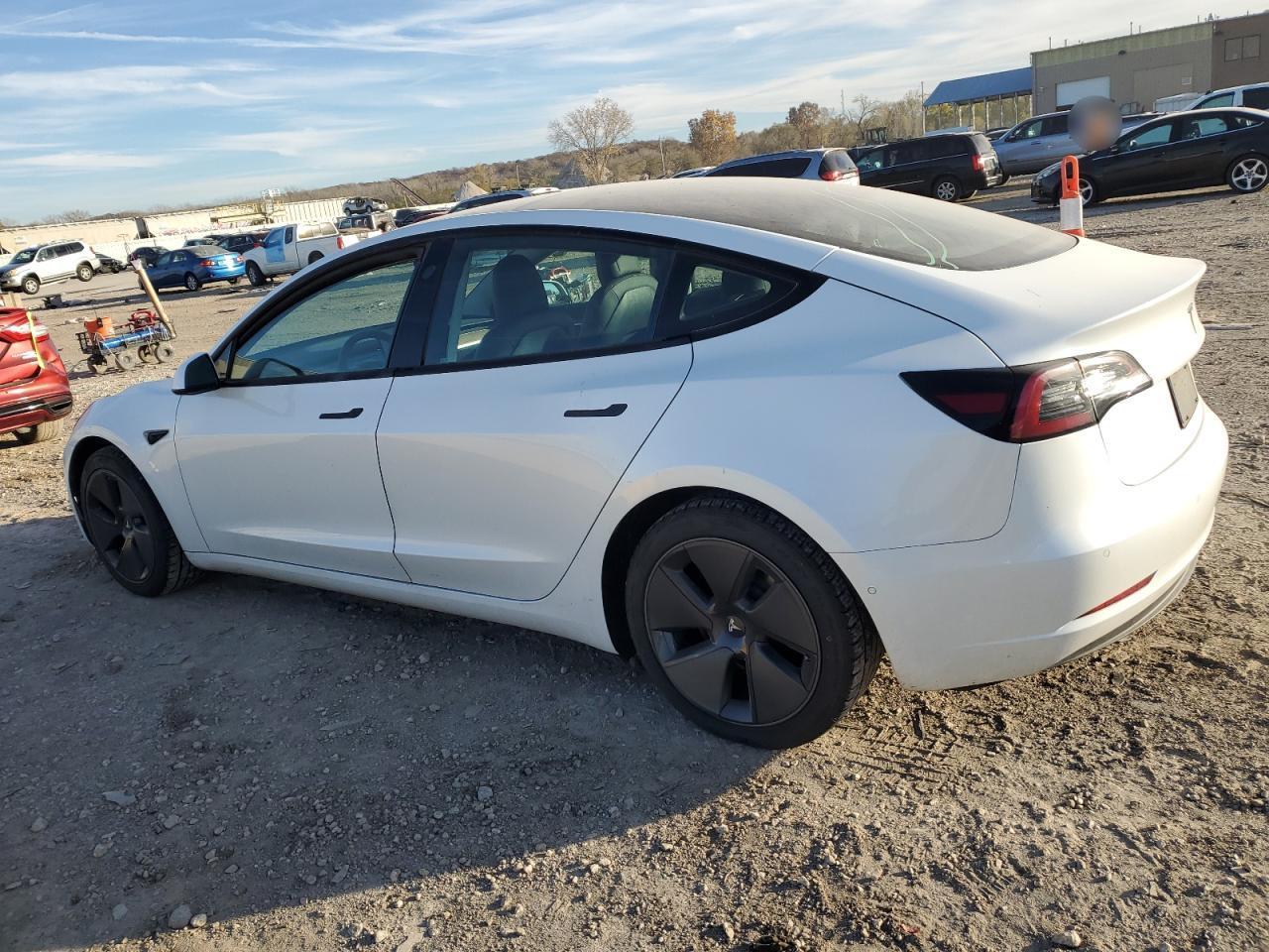2021 TESLA MODEL 3 - Фото 2