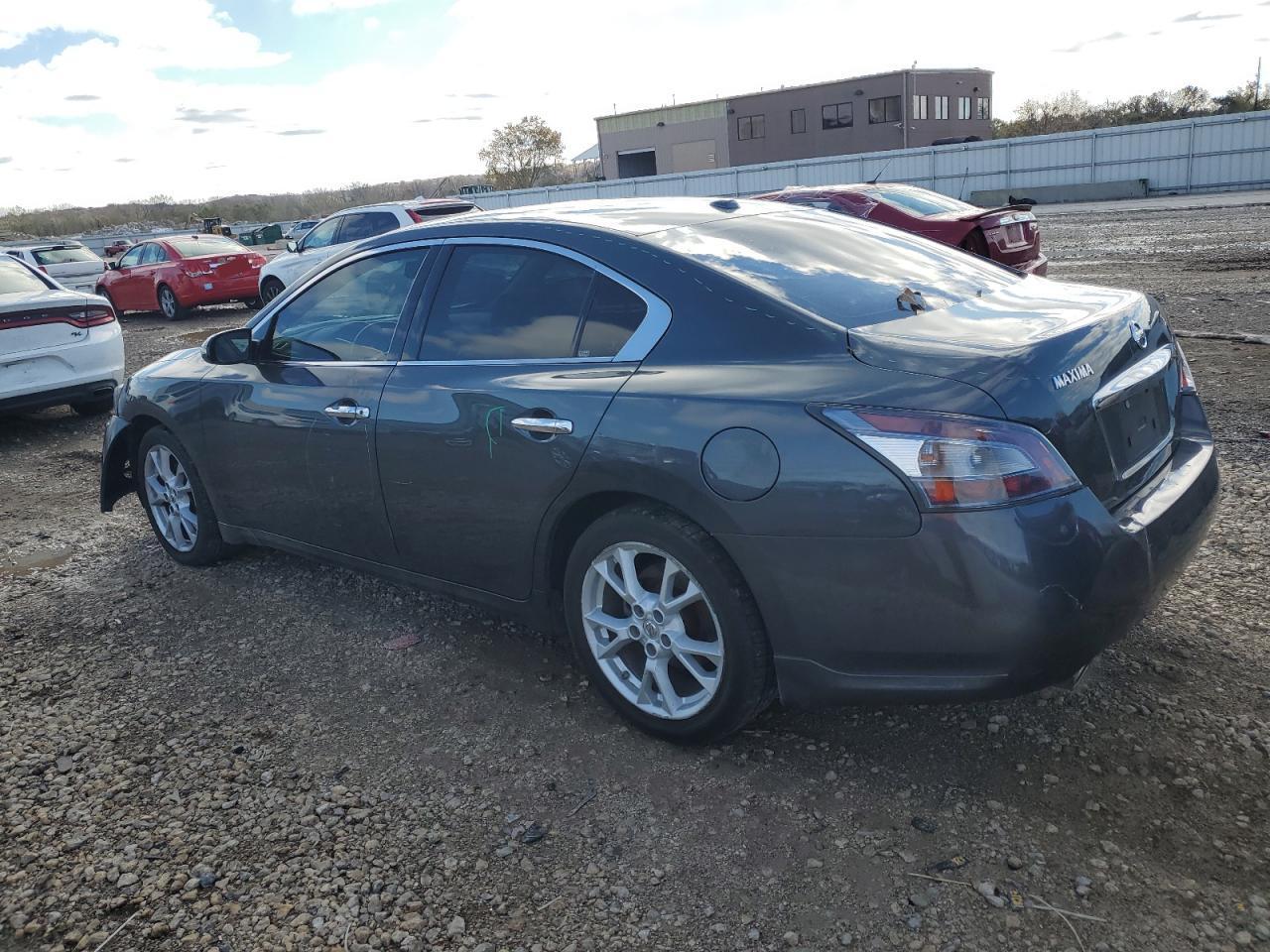 2013 NISSAN MAXIMA S - Фото 2