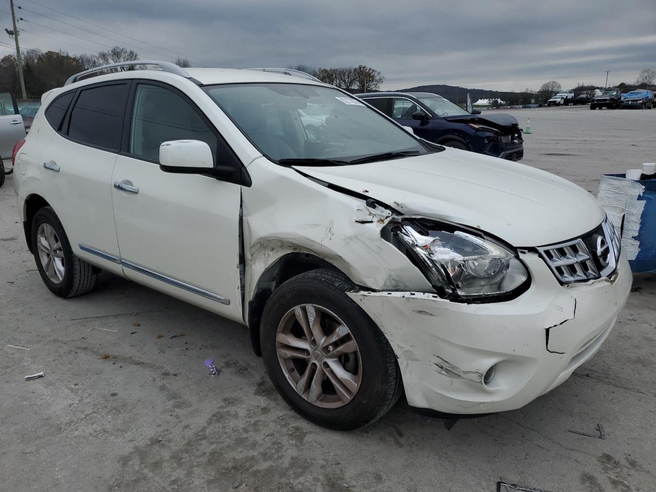 2013 NISSAN ROGUE S - Image 4