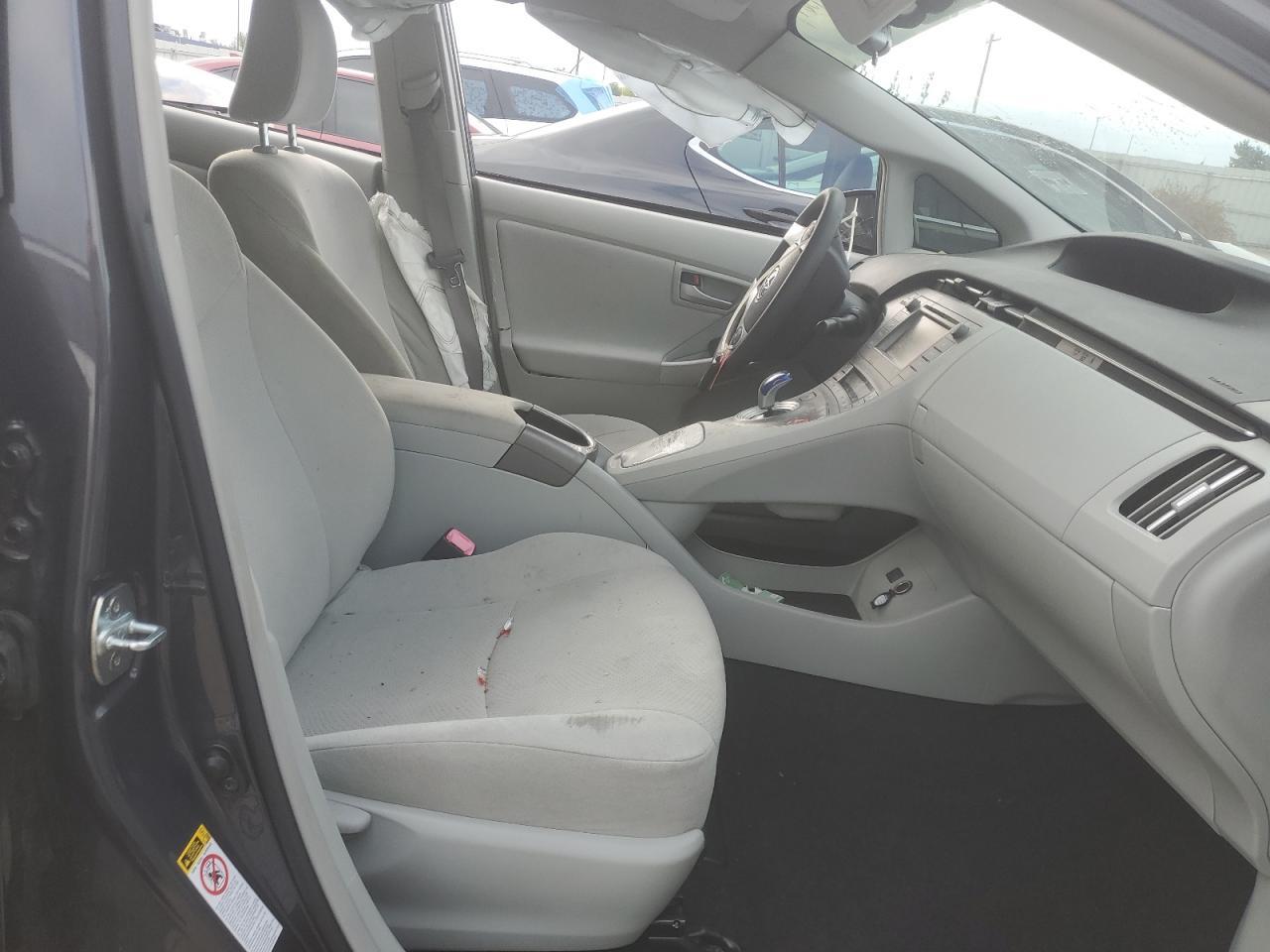 2013 TOYOTA PRIUS - Image 7