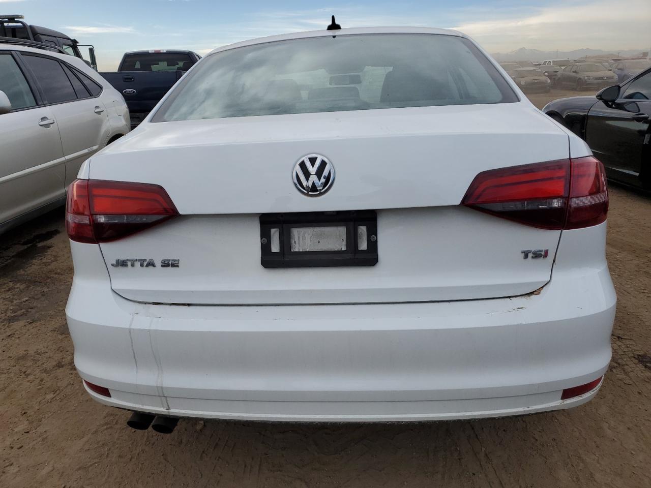 2017 VOLKSWAGEN JETTA SE - Image 6
