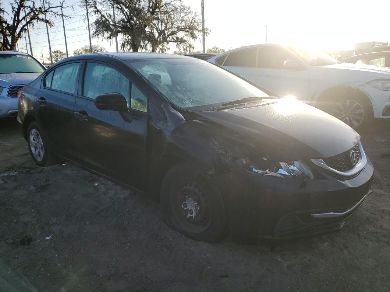 2015 HONDA CIVIC LX - Image 4