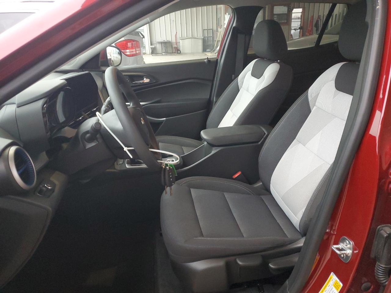 2024 CHEVROLET TRAX LS - Фото 7