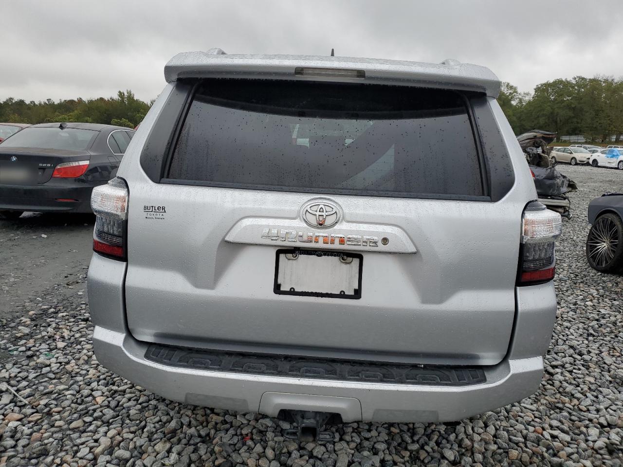 2017 TOYOTA 4RUNNER SR - Фото 6