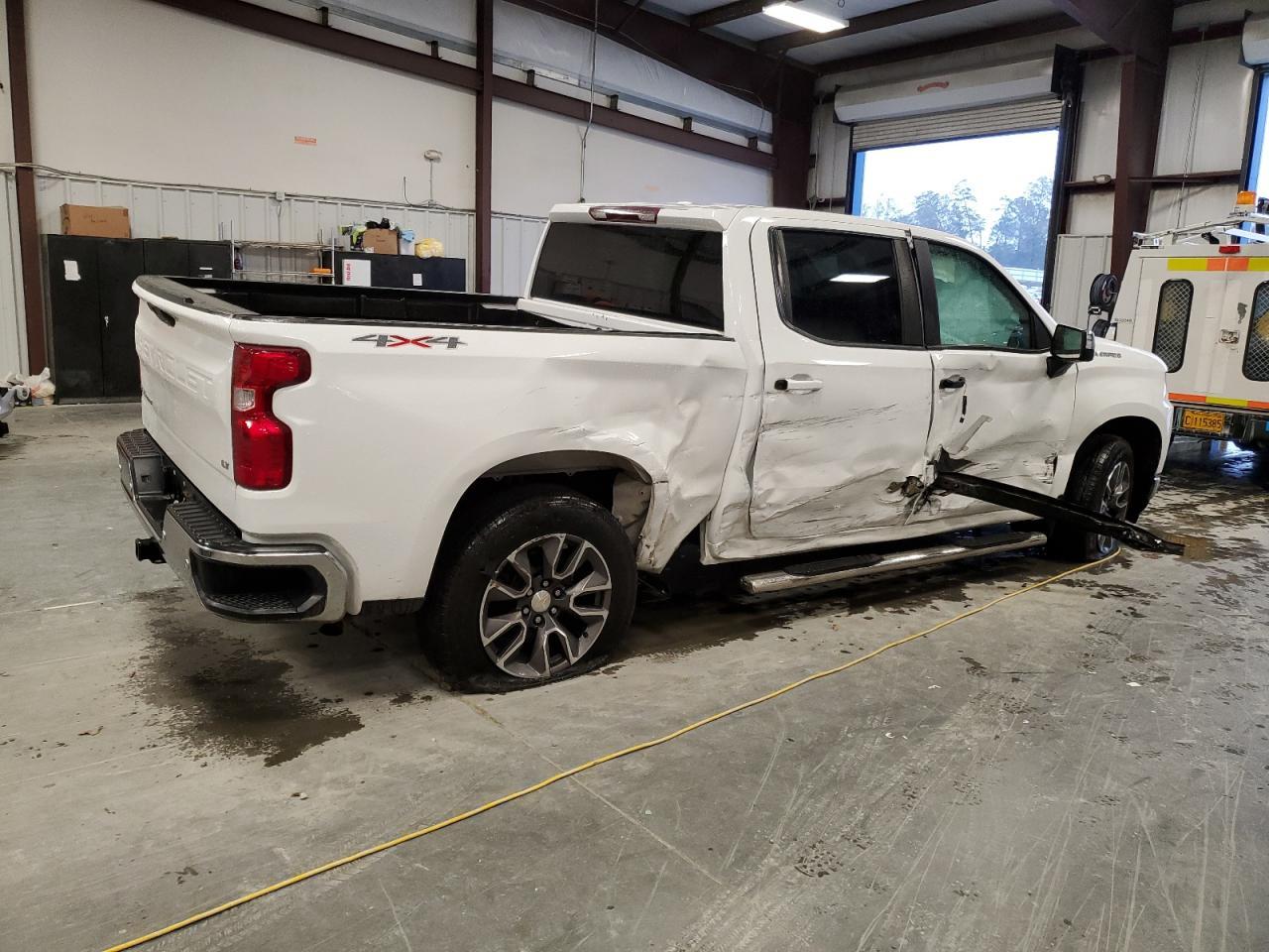 2020 CHEVROLET SILVERADO - Image 3