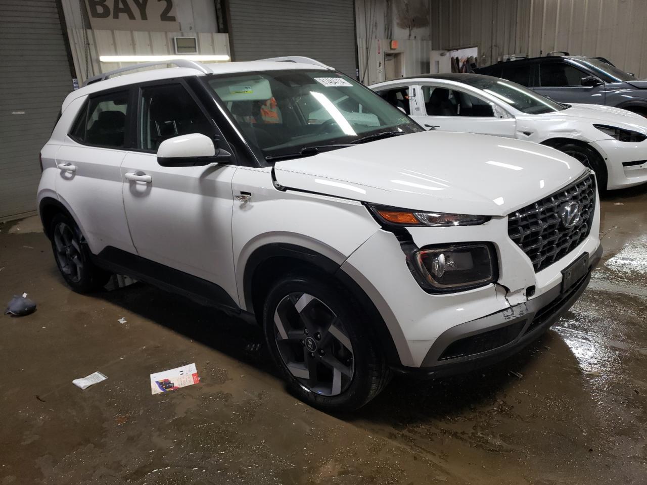 2021 HYUNDAI VENUE SEL - Фото 4