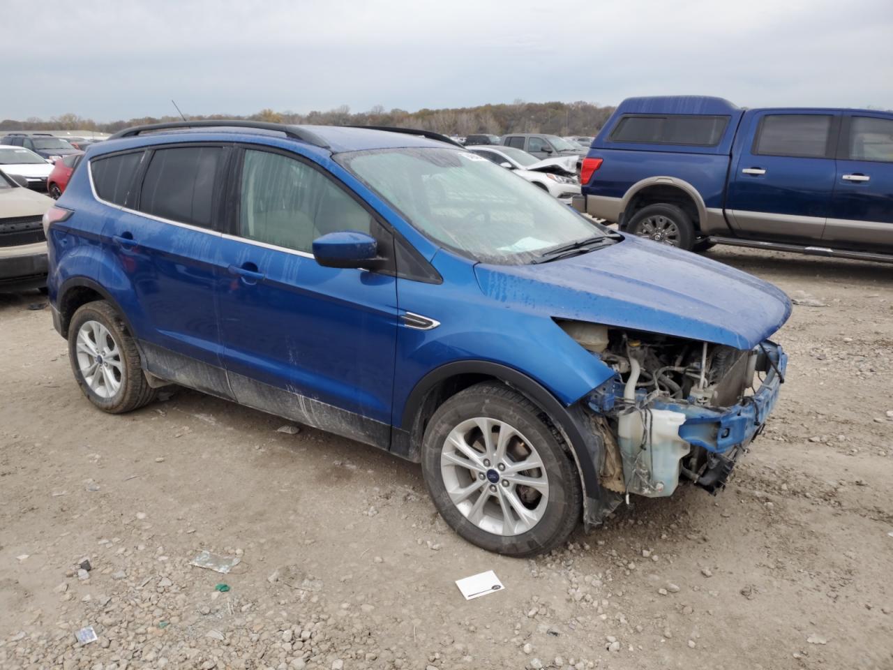 2017 FORD ESCAPE SE - Image 4