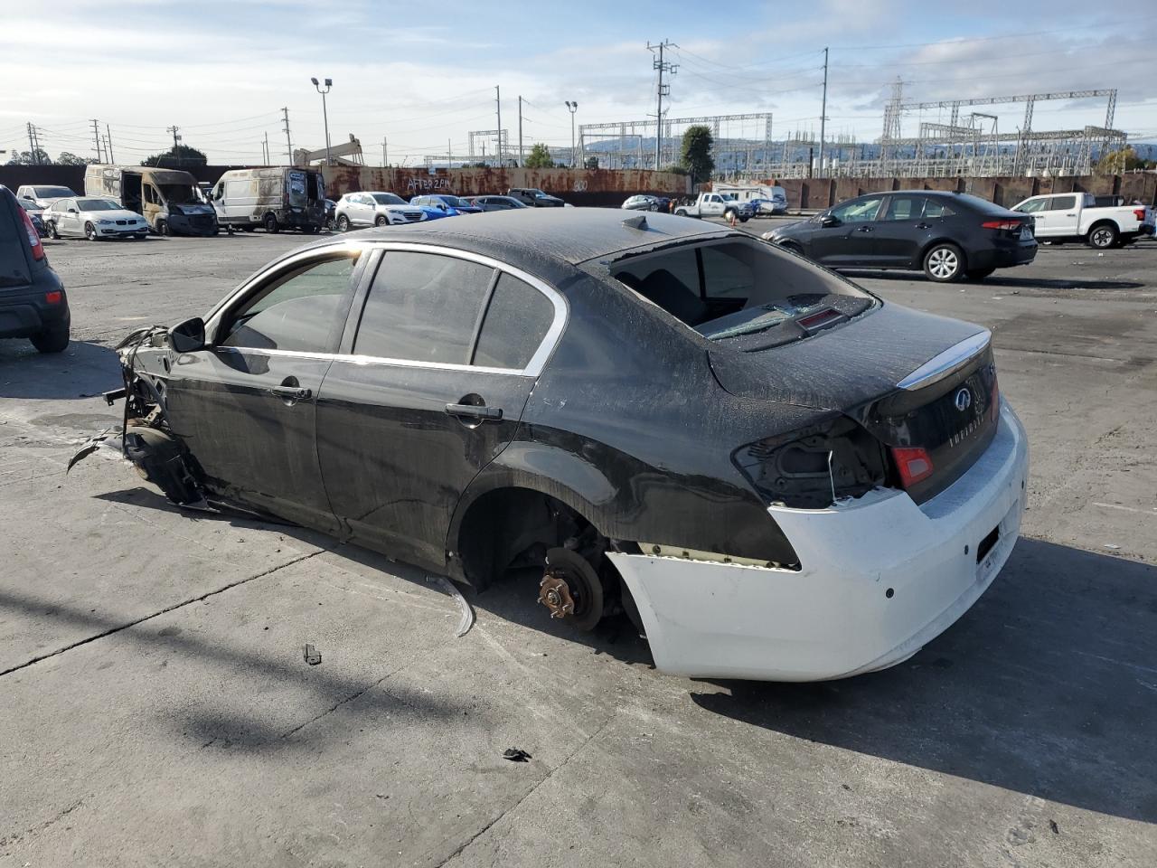 2012 INFINITI G37 BASE - Image 2