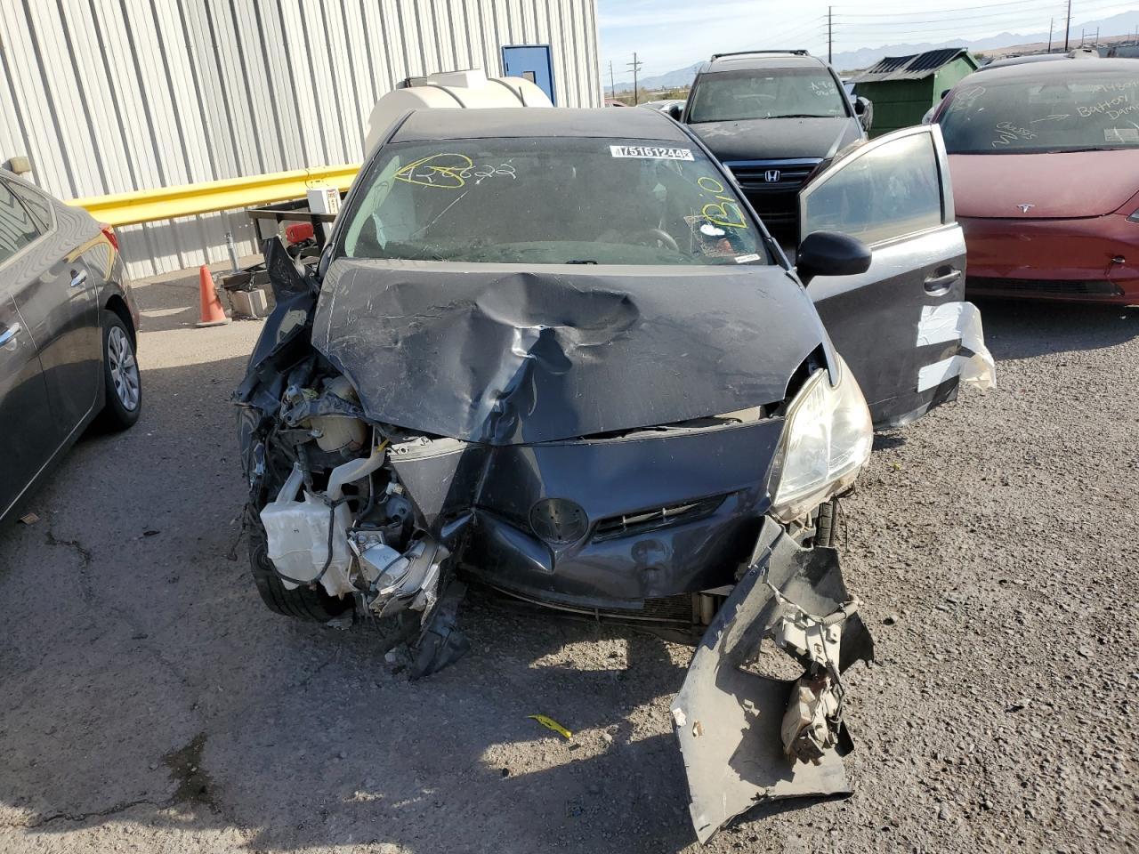 2015 TOYOTA PRIUS - Фото 5