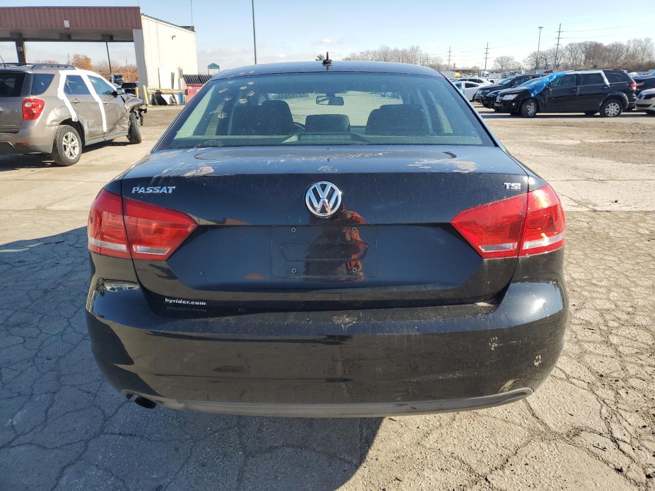 2014 VOLKSWAGEN PASSAT S - Image 6