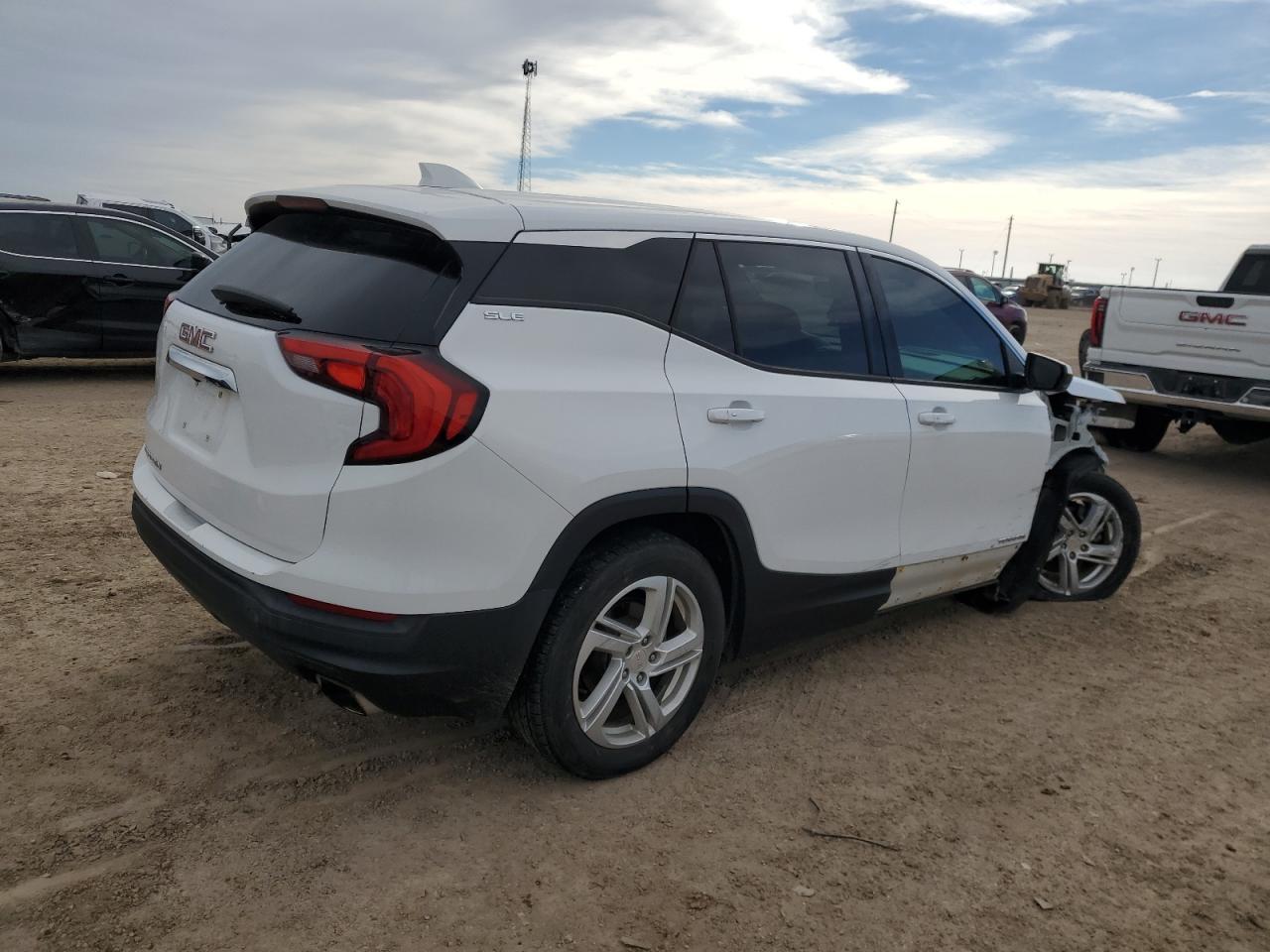 2018 GMC TERRAIN SL - Image 3
