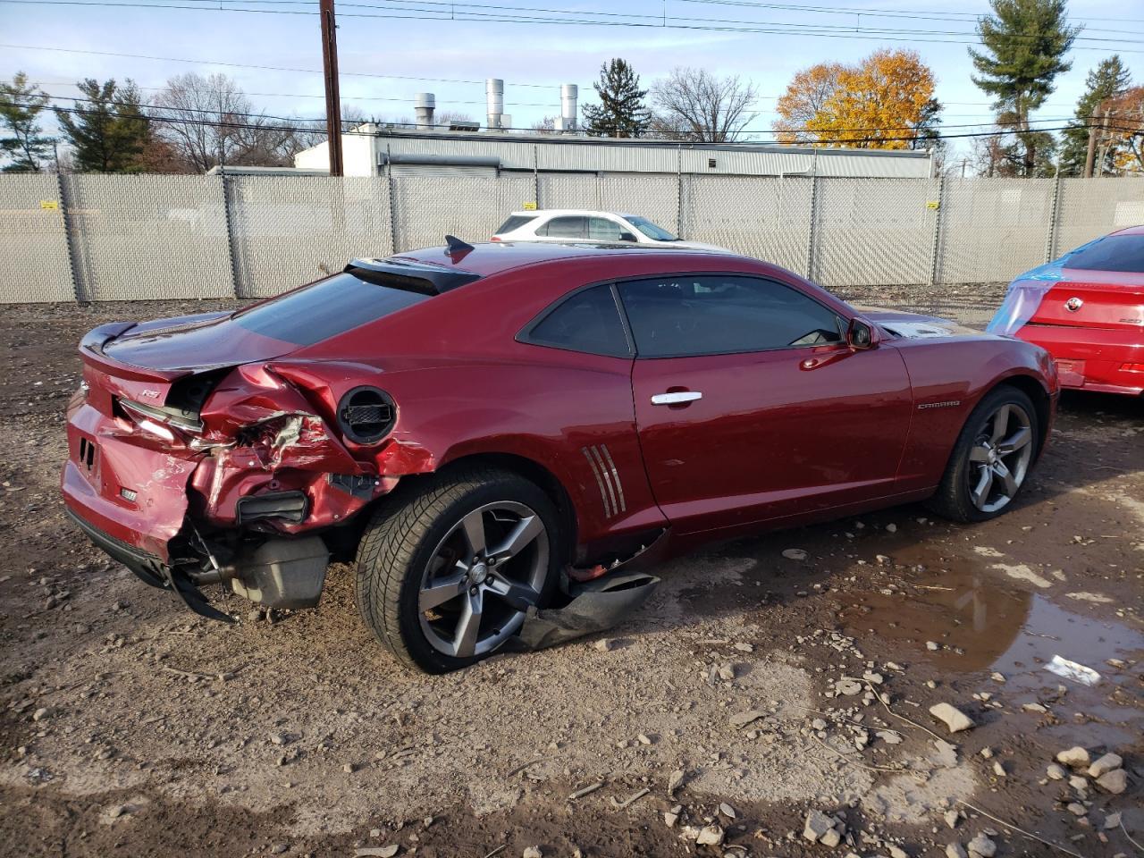 2011 CHEVROLET CAMARO LT - Фото 3