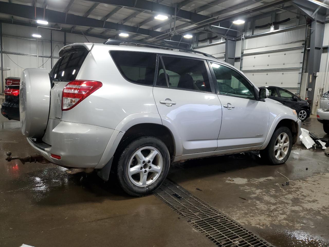 2011 TOYOTA RAV4 LIMIT - Фото 3