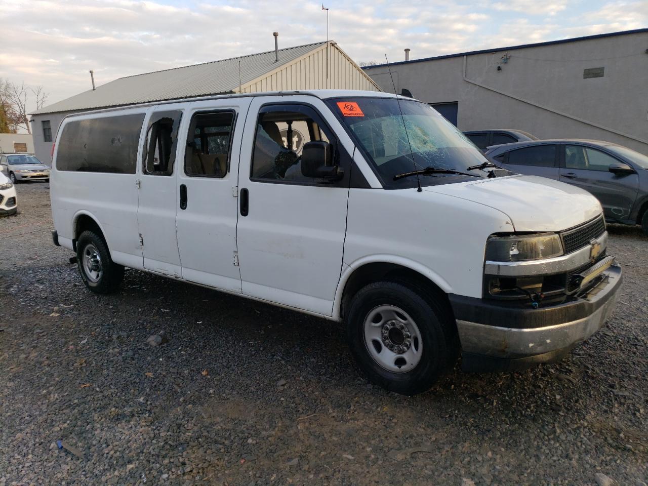 2017 CHEVROLET EXPRESS G3 - Image 4