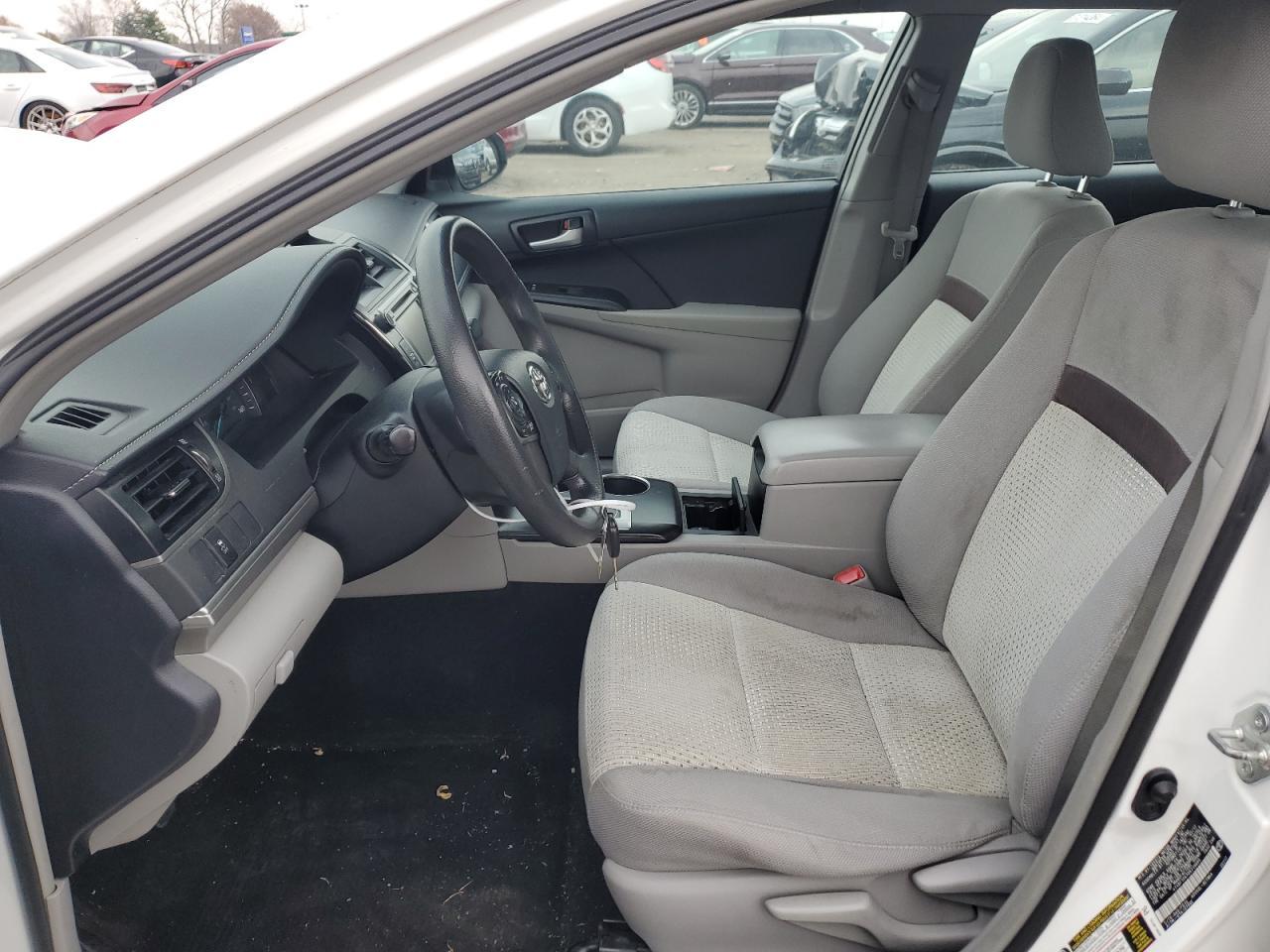 2013 TOYOTA CAMRY L - Фото 7