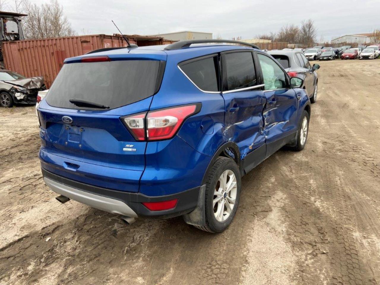 2017 FORD ESCAPE SE - Фото 3