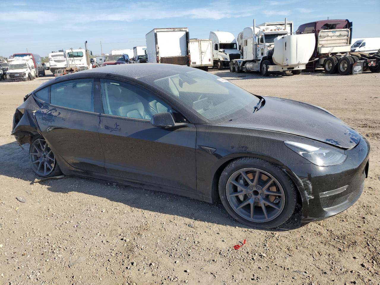 2023 TESLA MODEL 3 - Фото 4