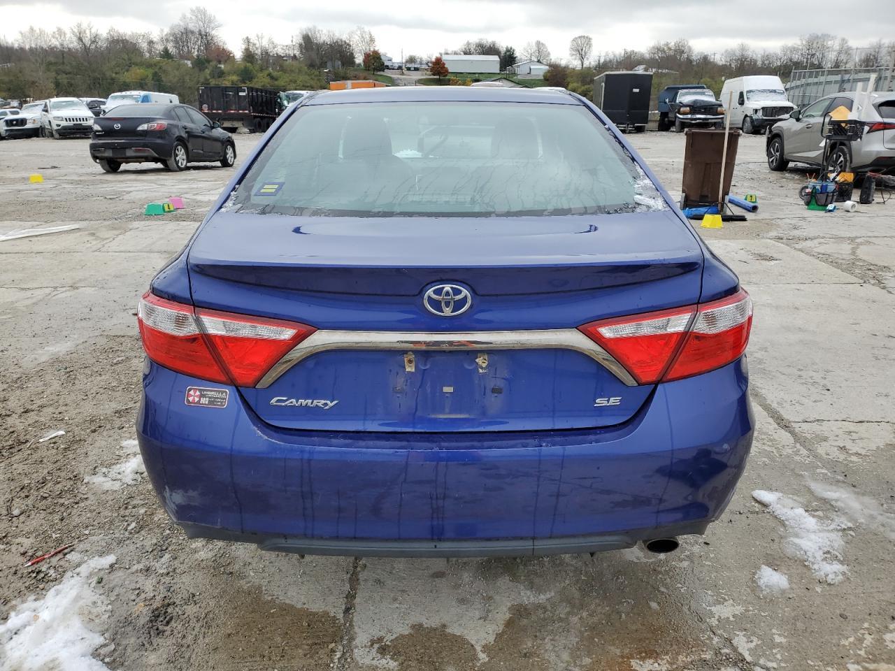 2016 TOYOTA CAMRY LE - Image 6