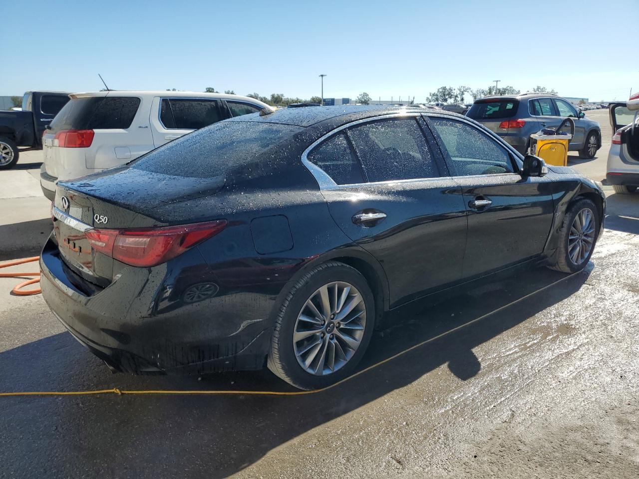 2018 INFINITI Q50 LUXE - Image 3