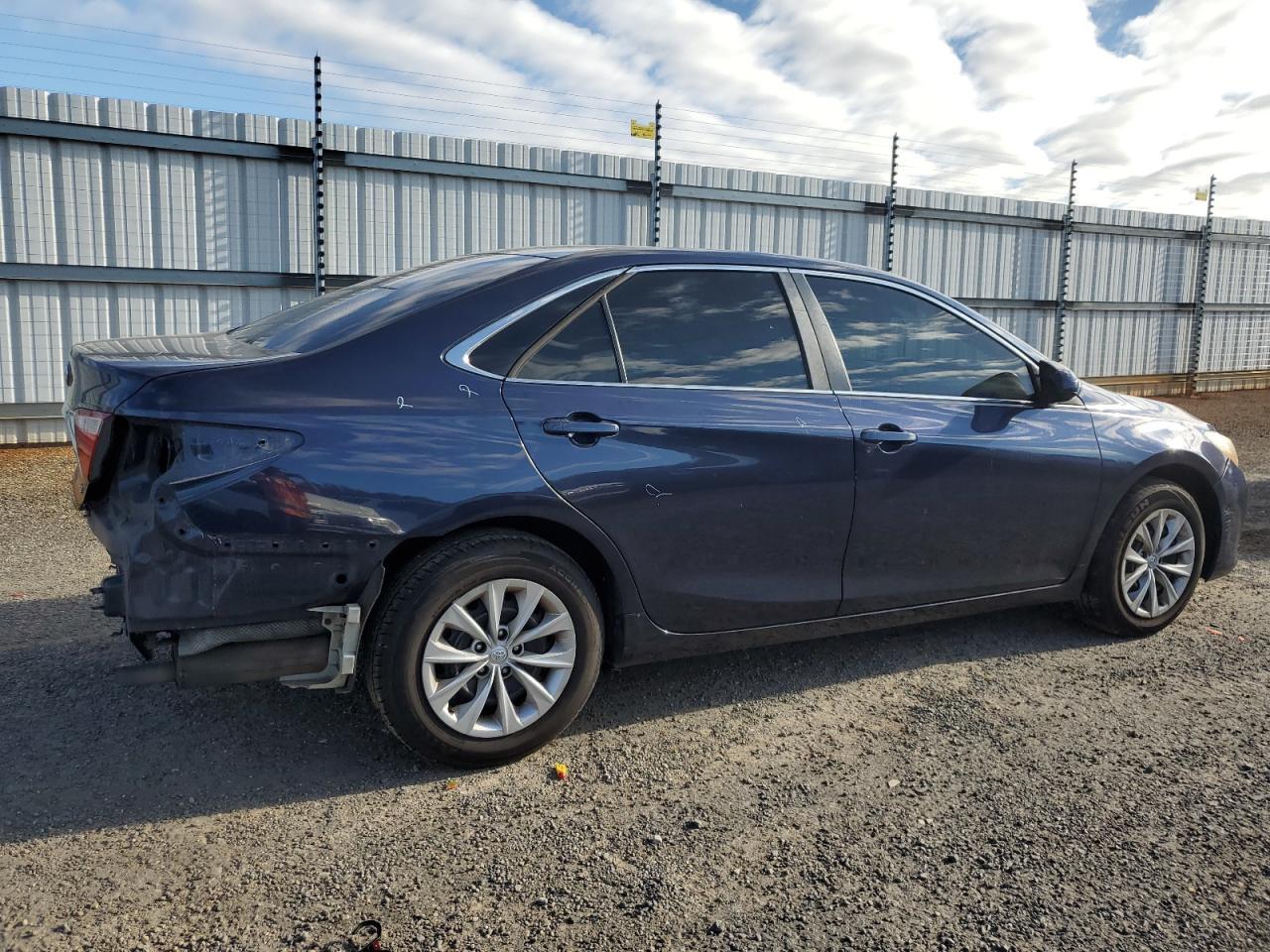 2016 TOYOTA CAMRY LE - Image 3